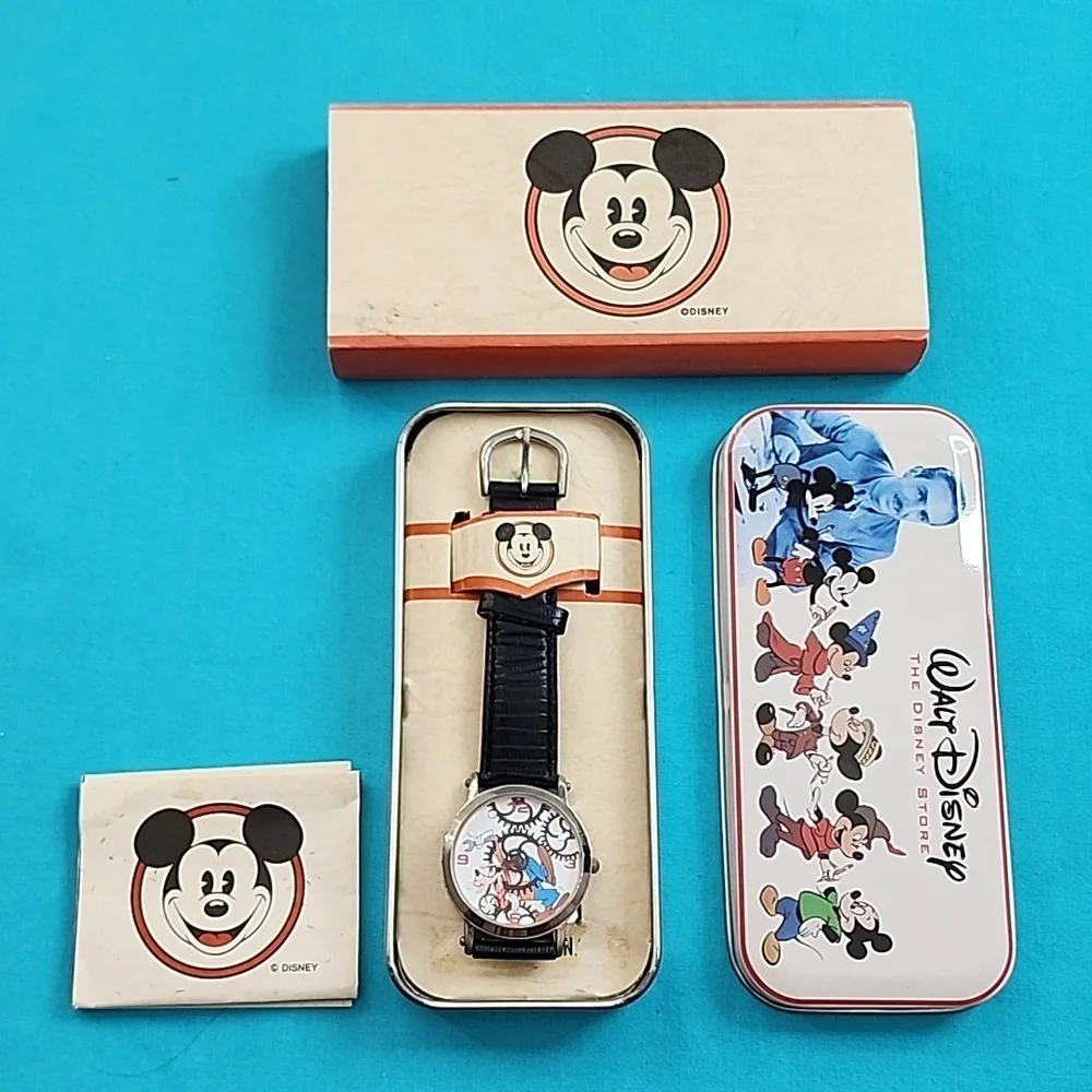 Vintage Rare Disney Clock Works Goofy Watch